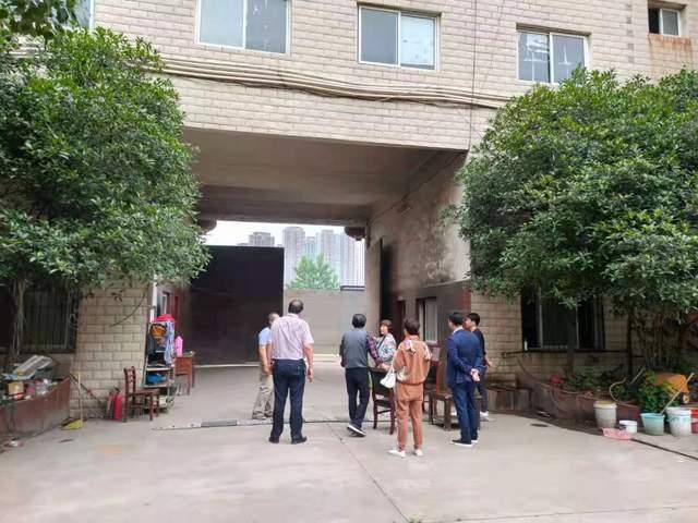 武汉洪山区一家民企厂房设施面临强拆引关注